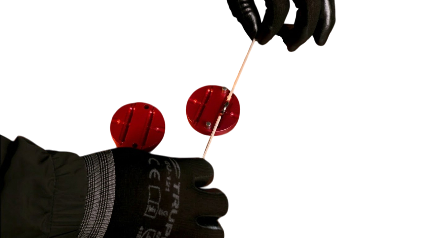 The SpliSeal mold opened into its two halves with the sealing channel